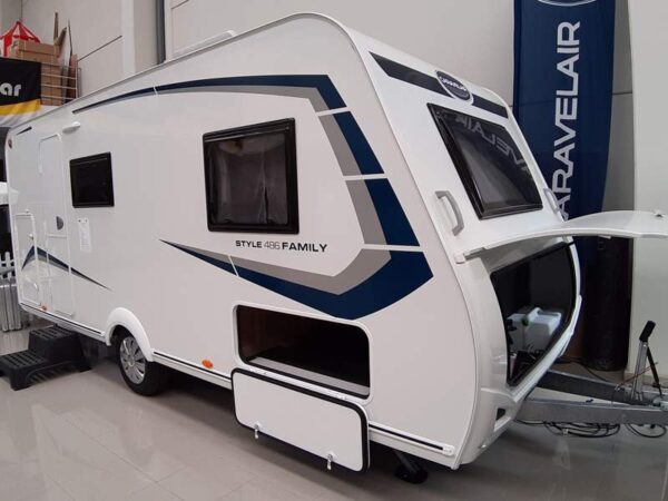 style 486 family Exterior
