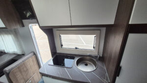 Benimar S324 UP