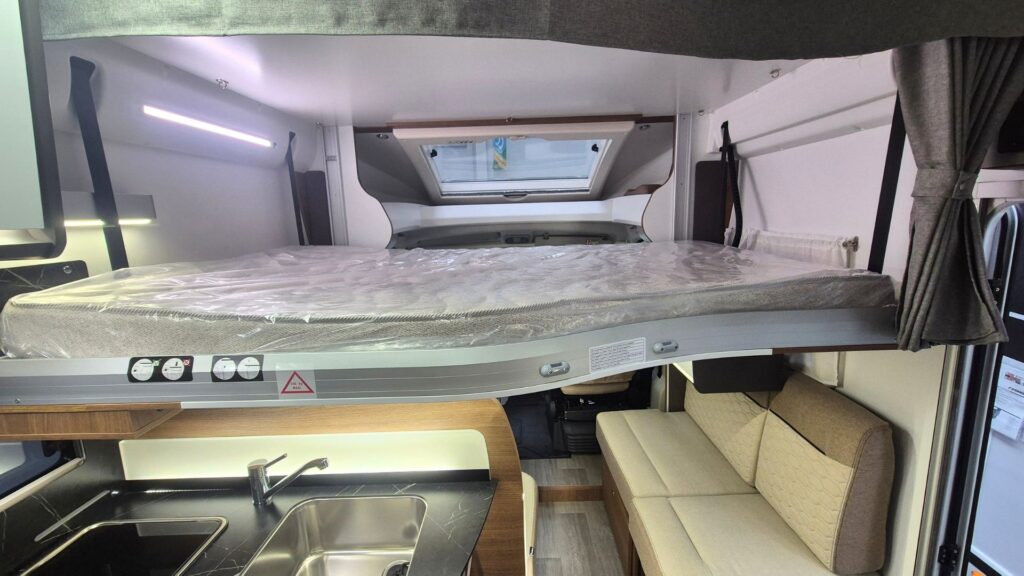 Autocaravana Benimar Mileo 263