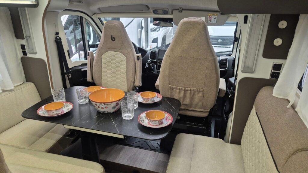 Autocaravana Benimar Mileo 263