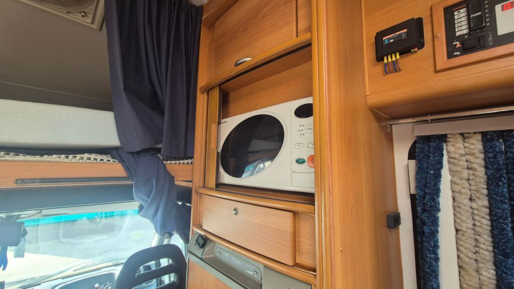 Autocaravana de segunda mano Benimar Europe 6000SL