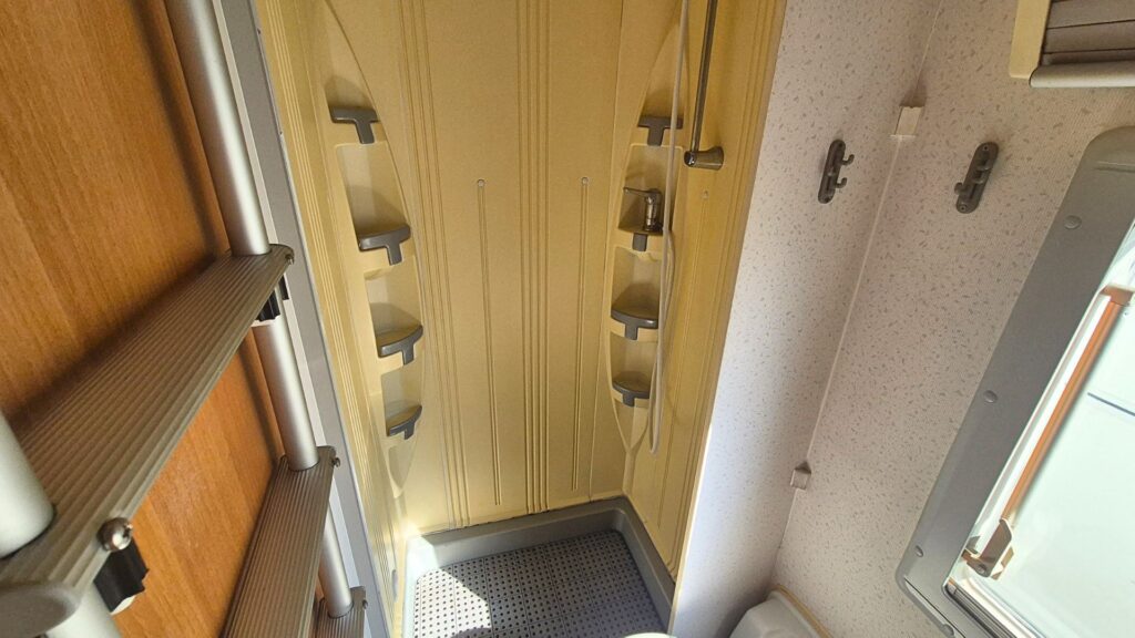 Autocaravana de segunda mano Benimar Europe 6000SL