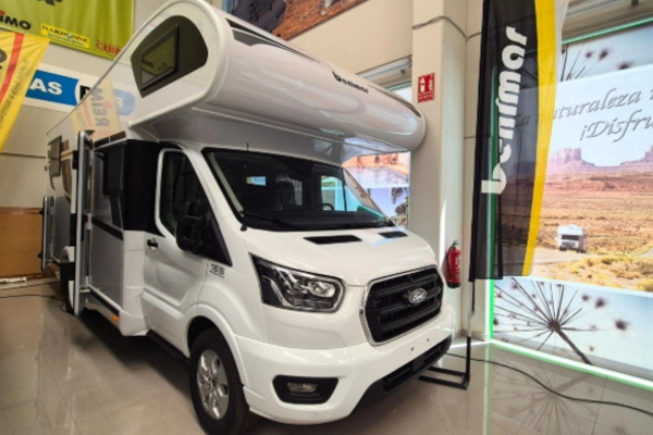 Autocaravana capuchina benimar