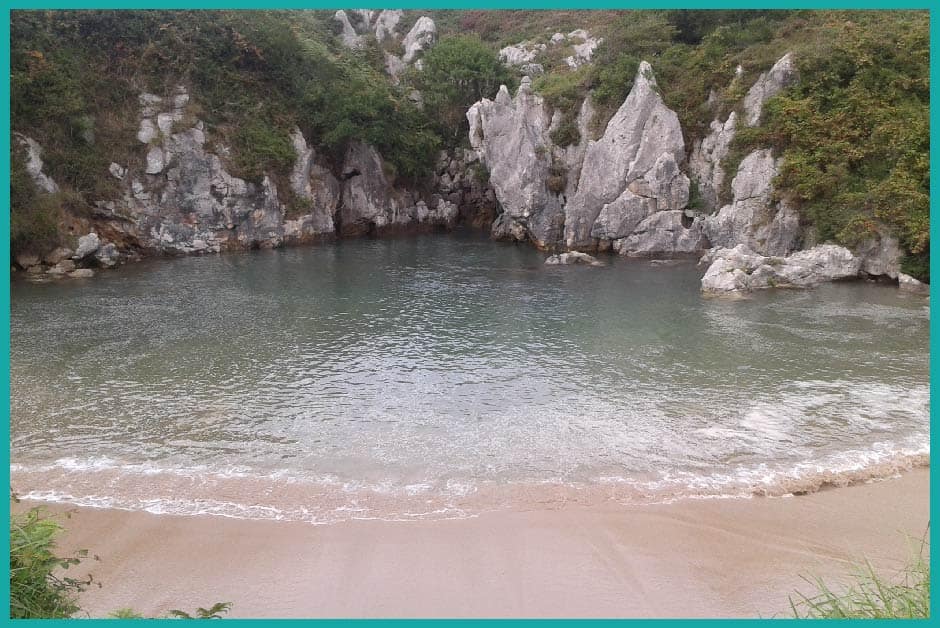 ruta autocaravana asturias playa gulpiyuri